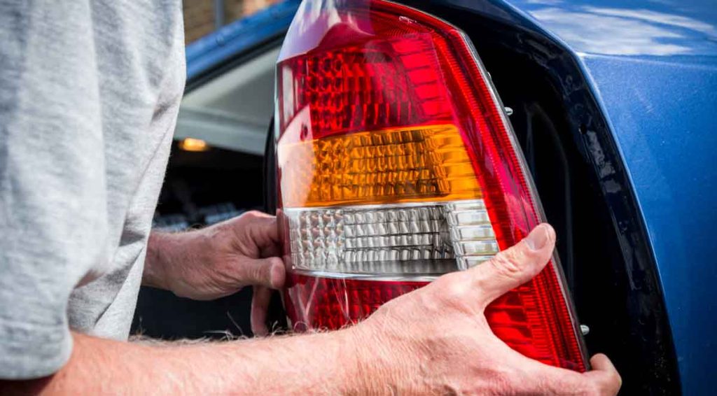 Signs You Need Professional Taillight Repairs Taillight Repairs